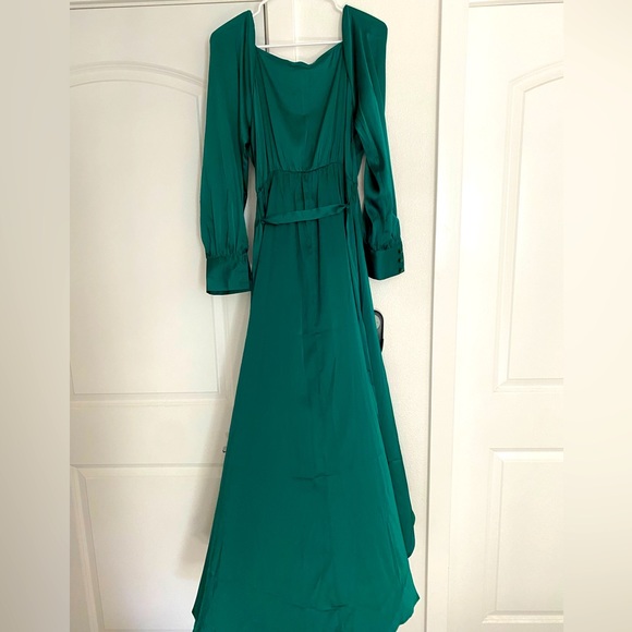 Women’s Baltic Born dress - Picture 2 of 5